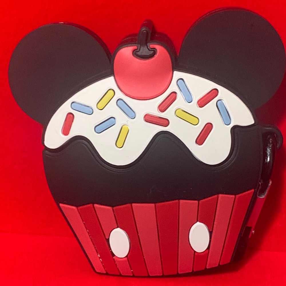 Minie Mouse AirPod Case